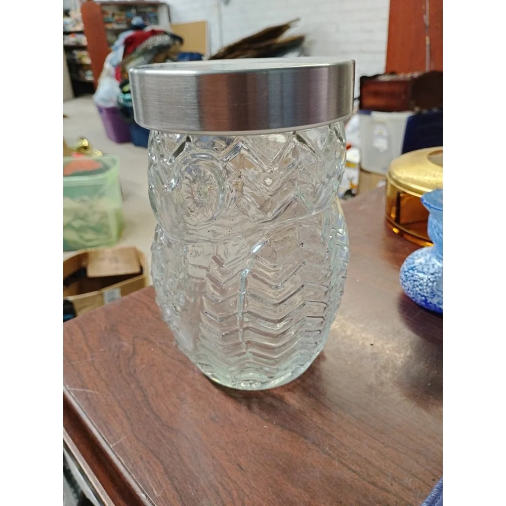 Clear Glass Owl Canister Jar 7” Holds 5 Cups or 40 Ounces Vintage. Metal Lid